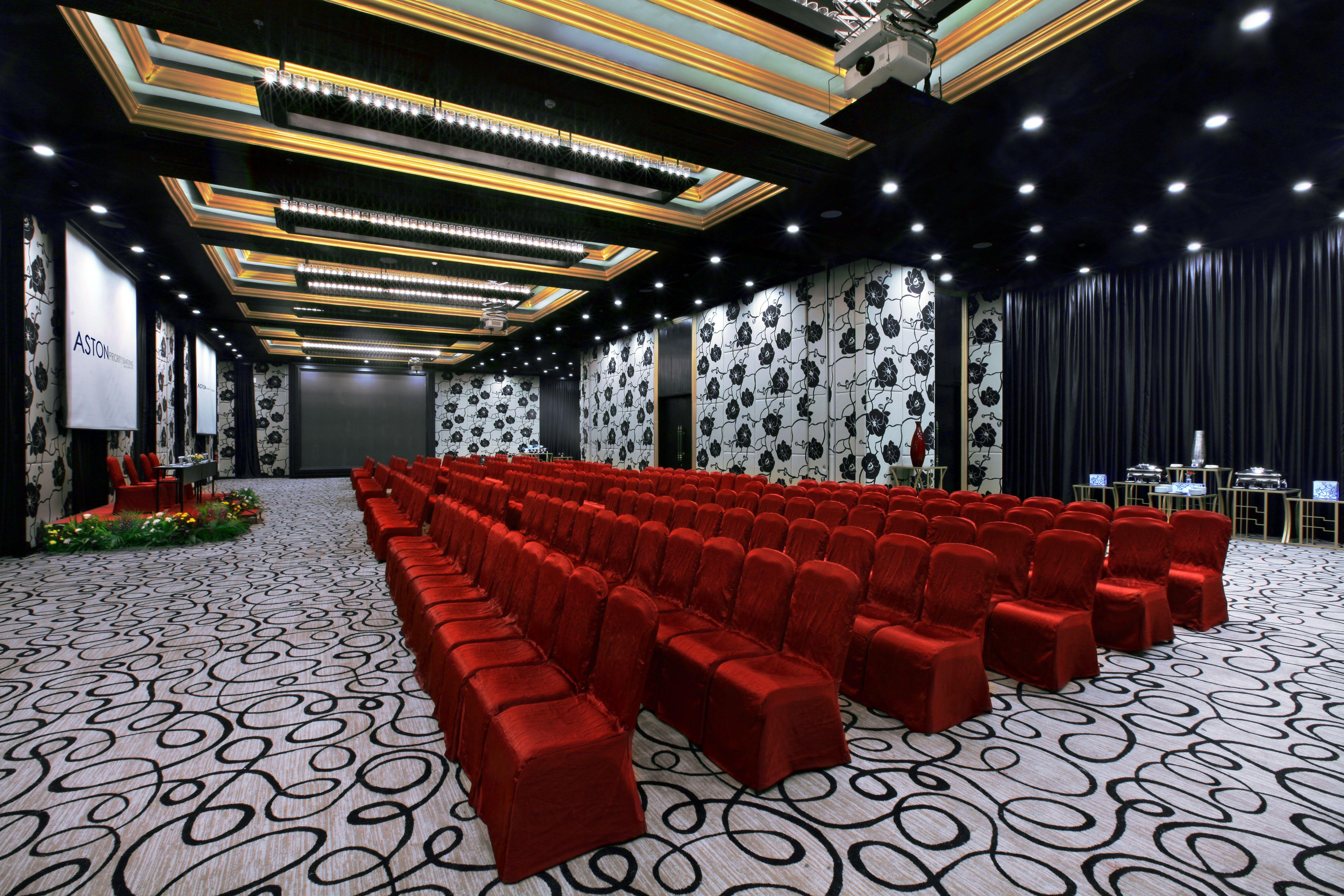 Aston Priority Simatupang Hotel And Conference Center Jakarta Eksteriør bilde