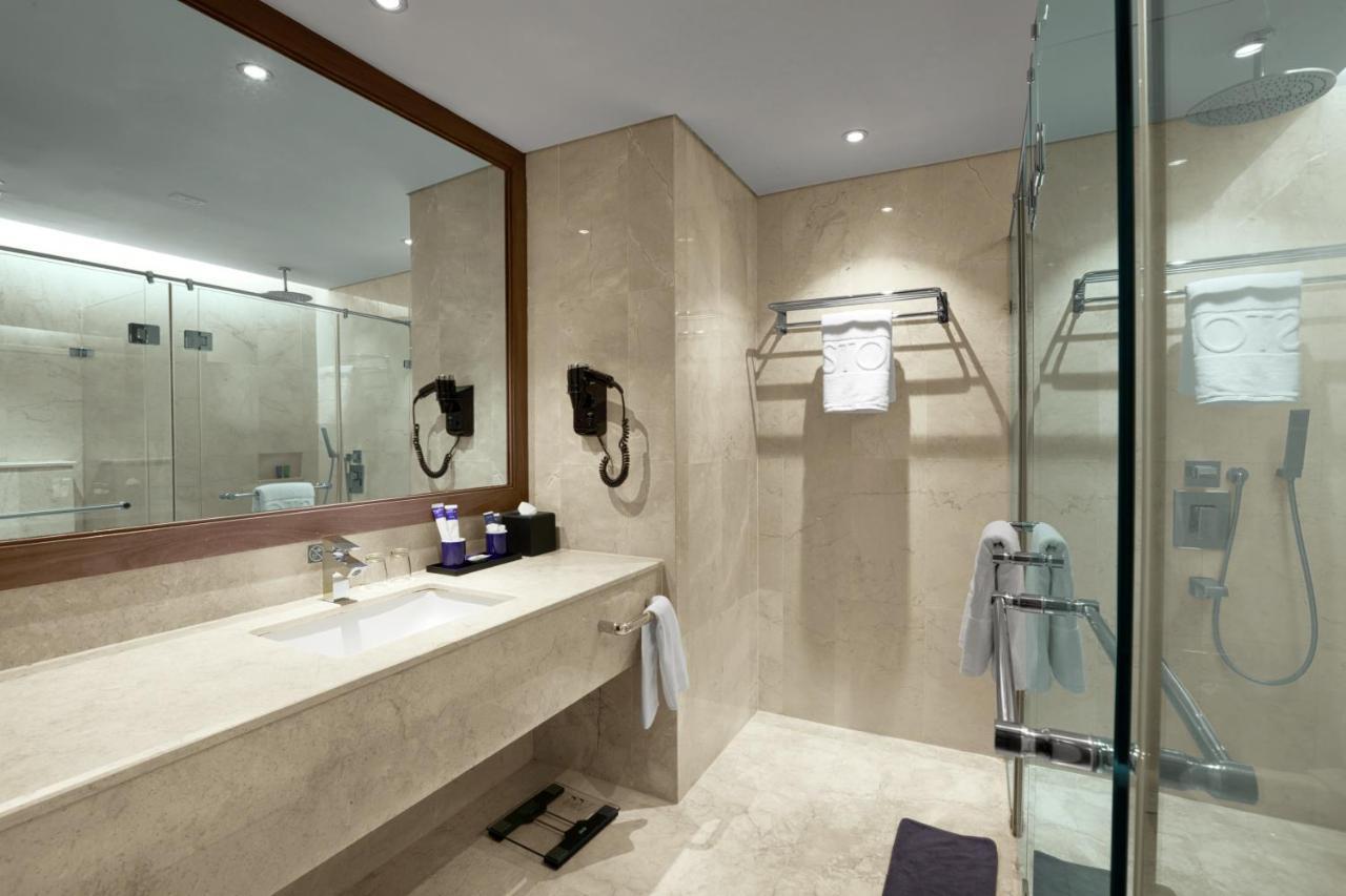 Aston Priority Simatupang Hotel And Conference Center Jakarta Eksteriør bilde