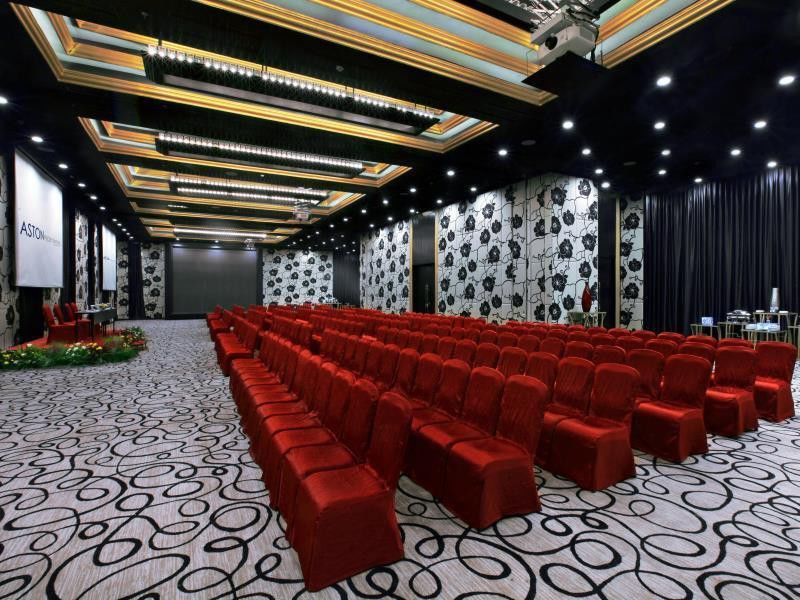 Aston Priority Simatupang Hotel And Conference Center Jakarta Eksteriør bilde