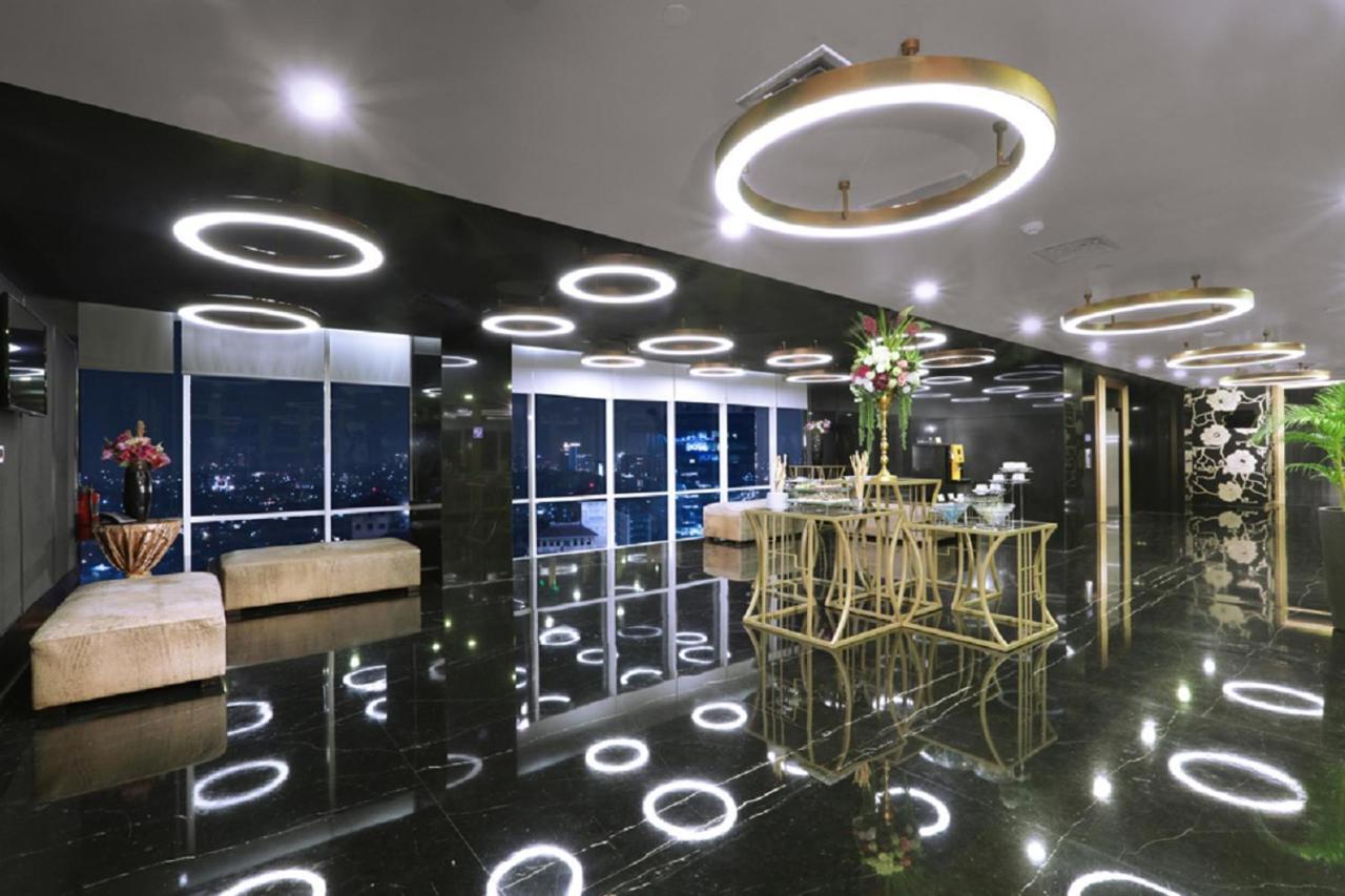 Aston Priority Simatupang Hotel And Conference Center Jakarta Eksteriør bilde